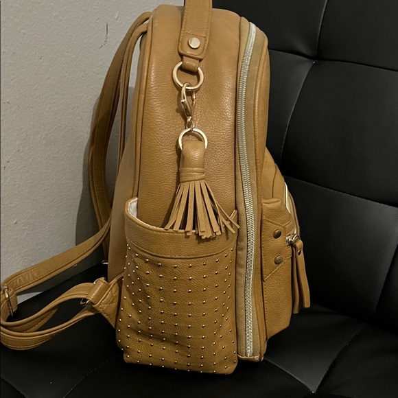 Itzy Ritzy Diaperbag Backpack - Picture 5 of 11